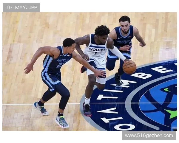 爱德华兹上半场表现亮眼15投6中三分球命中率不佳但仍斩获17分